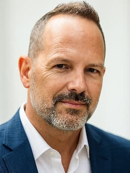 Charl Esterhuizen