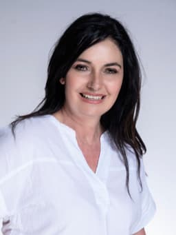 Bernadette Reyneke