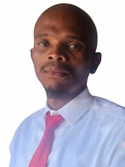 Vuyo Sikuni