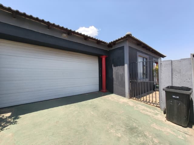 Listing photo