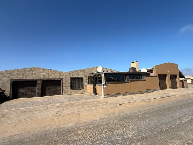 Listing photo