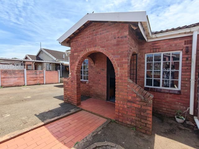 Listing photo