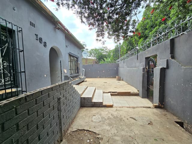 Listing photo