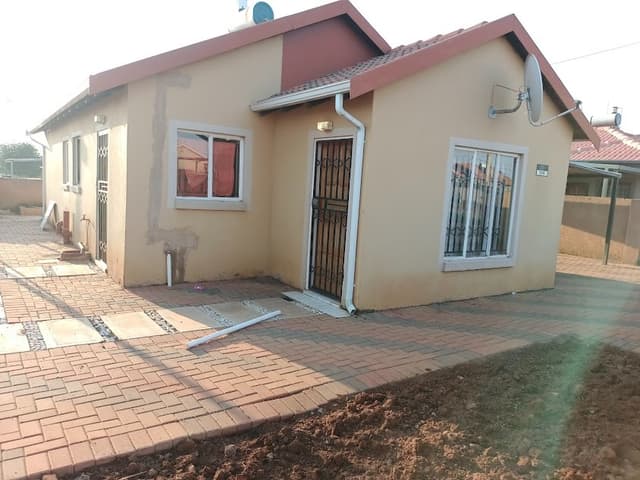 Listing photo
