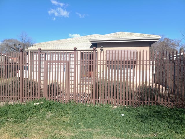 Listing photo