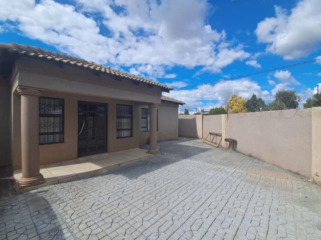 Listing photo