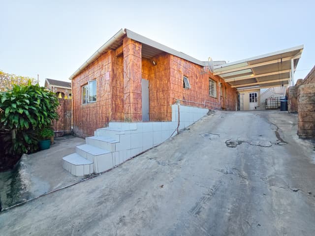 Listing photo