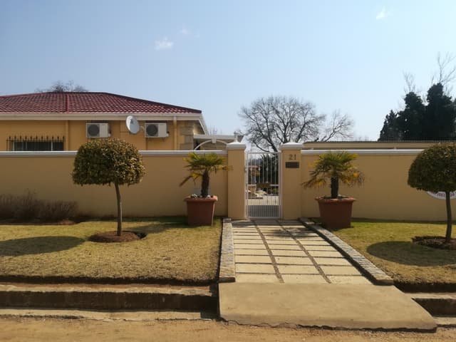 Listing photo