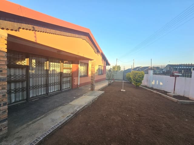 Listing photo
