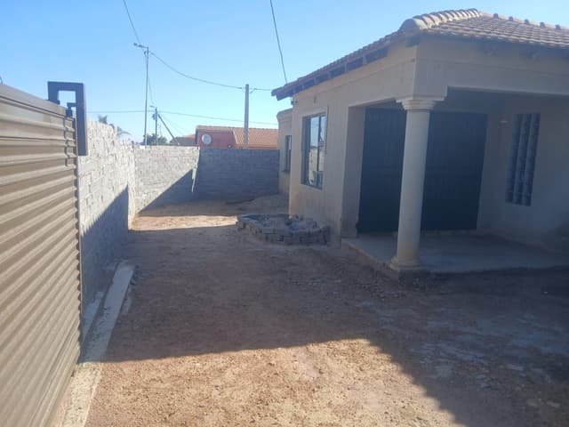 Listing photo
