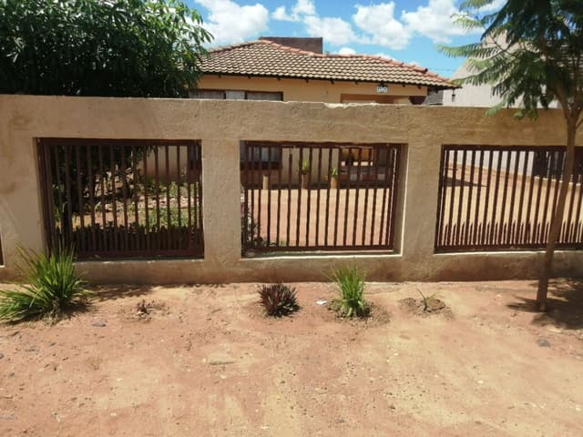 Listing photo