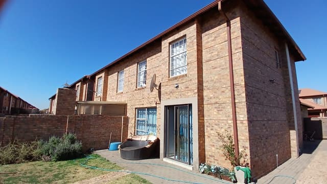 Listing photo