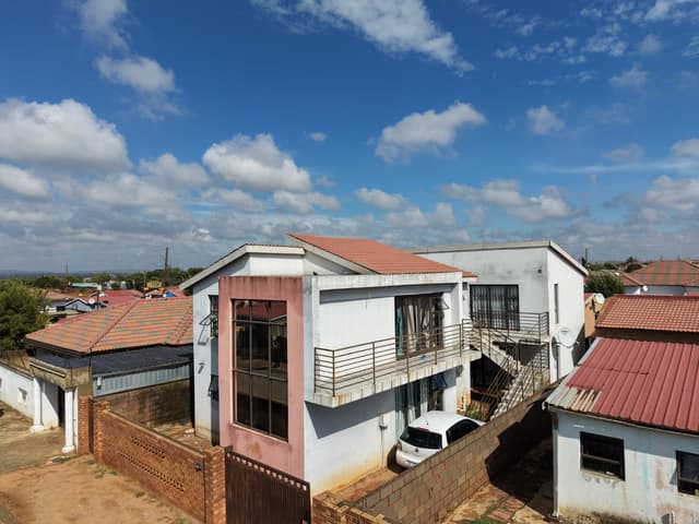 Listing photo