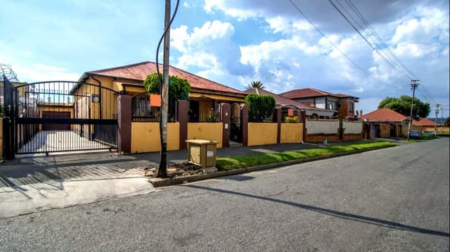 Listing photo