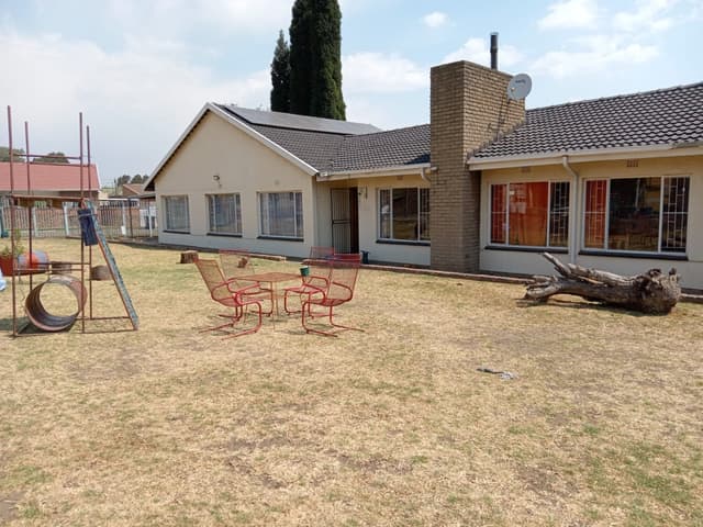 Listing photo