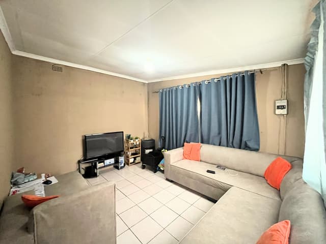 Listing photo