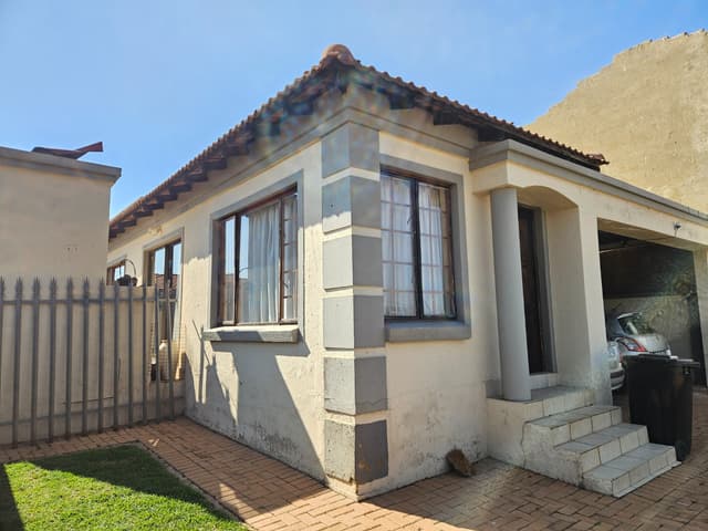 Listing photo