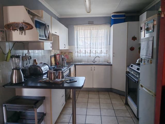 Listing photo