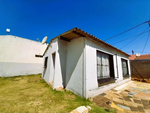 Listing photo