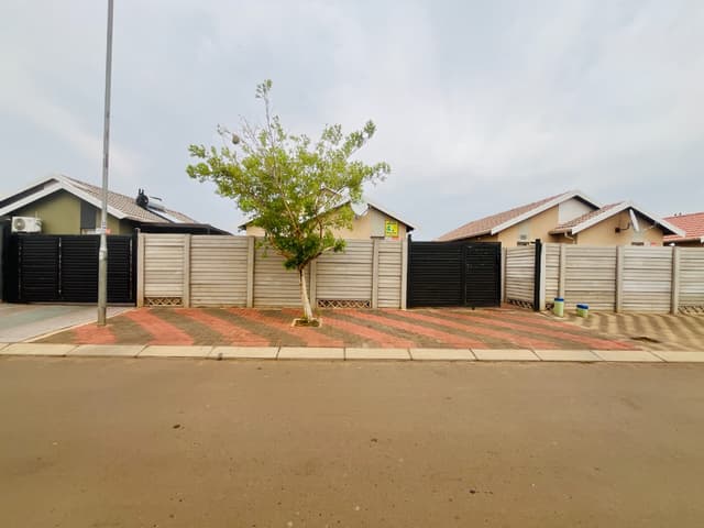 Listing photo