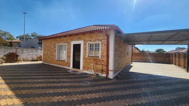 Listing photo
