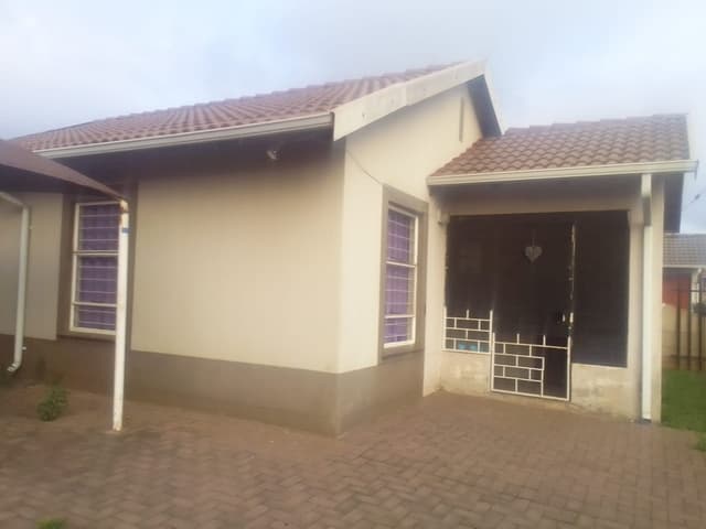 Listing photo