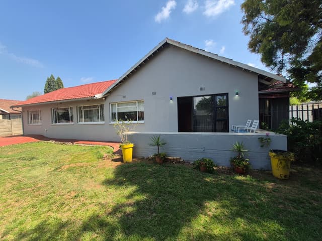 Listing photo