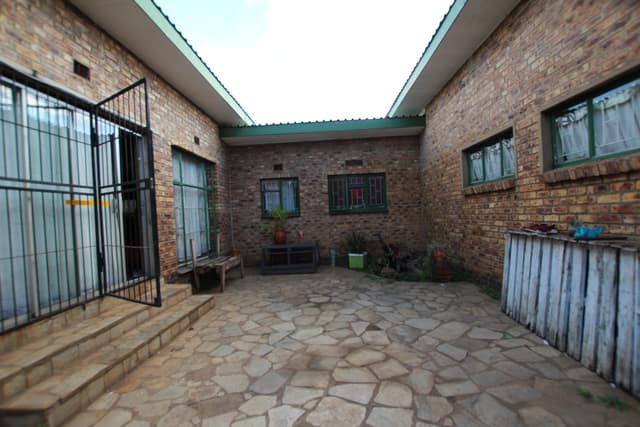 Listing photo