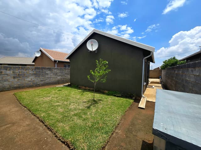 Listing photo