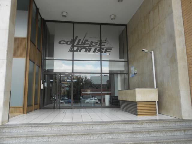 Listing photo