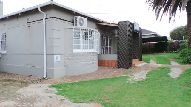 Listing photo