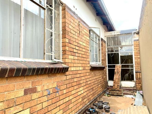 Listing photo