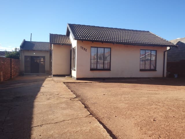 Listing photo