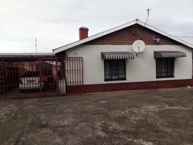 Listing photo