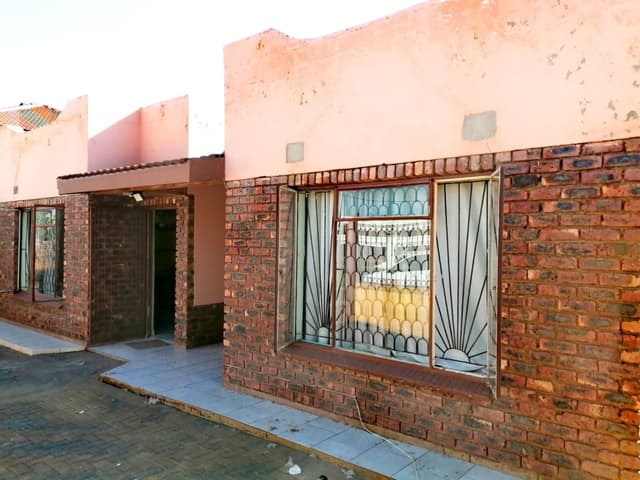 Listing photo