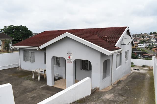 Listing photo
