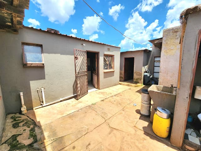Listing photo
