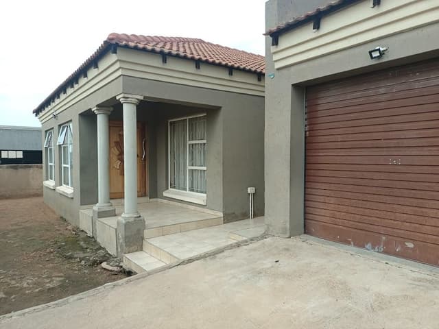 Listing photo