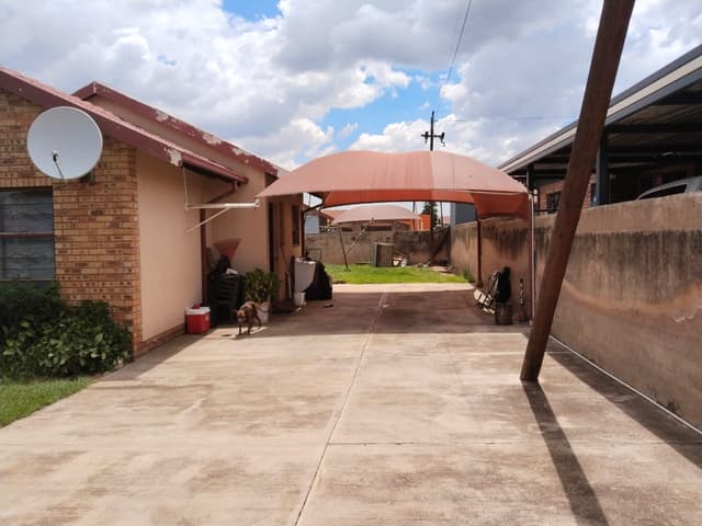 Listing photo