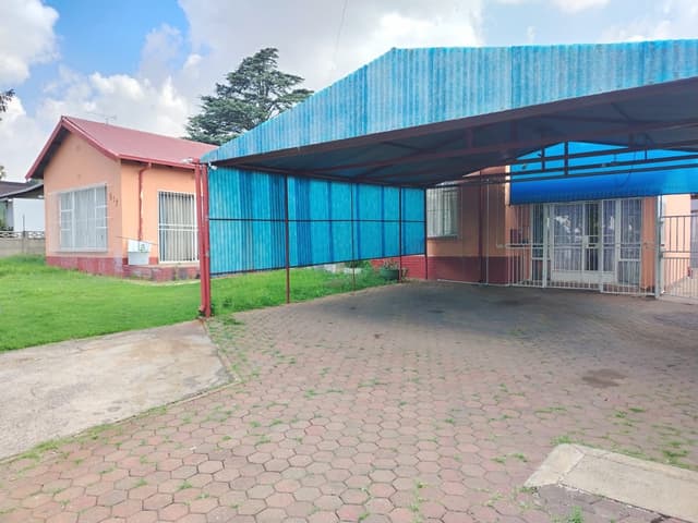 Listing photo