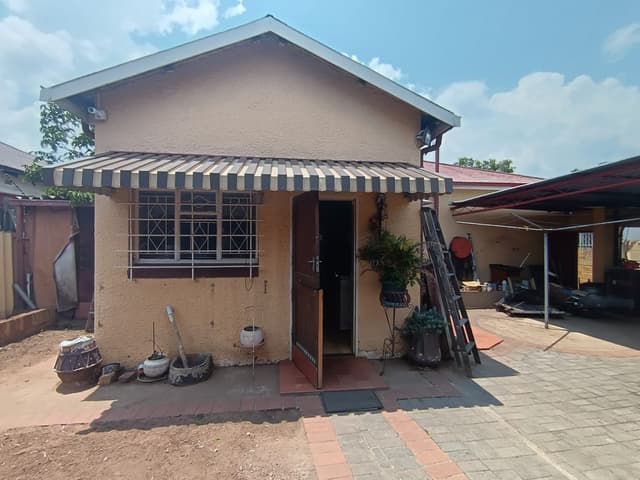 Listing photo