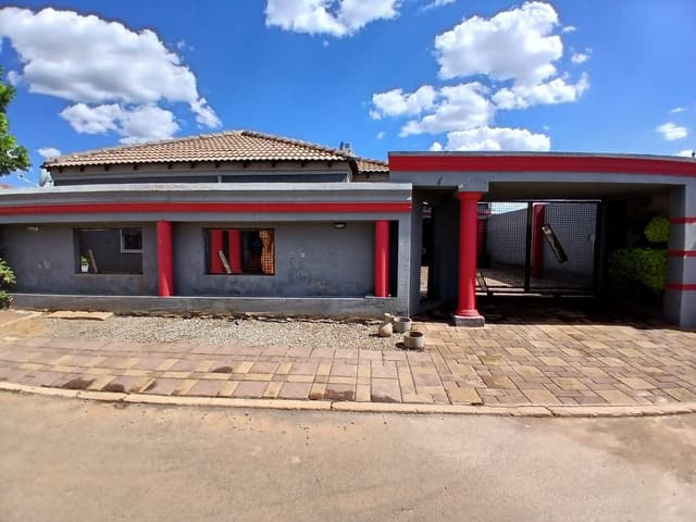 Listing photo
