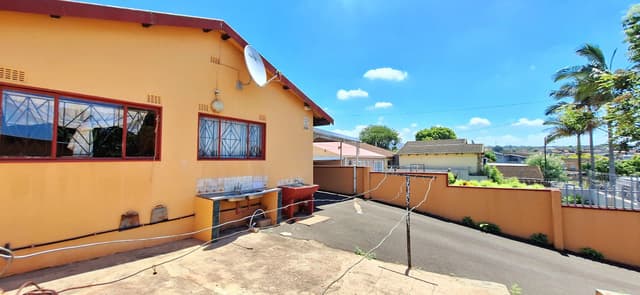 Listing photo
