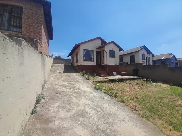 Listing photo
