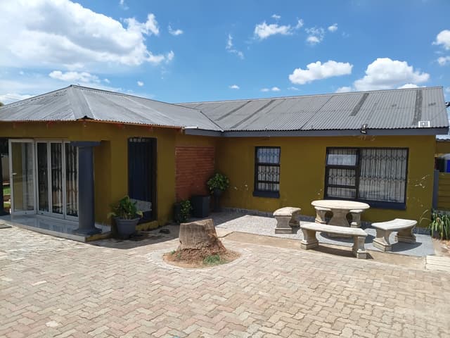 Listing photo
