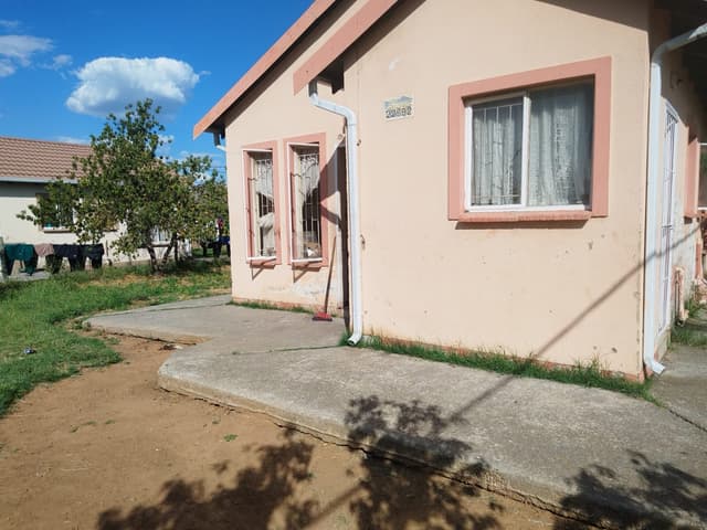 Listing photo