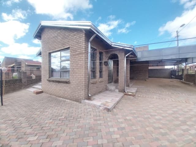 Listing photo