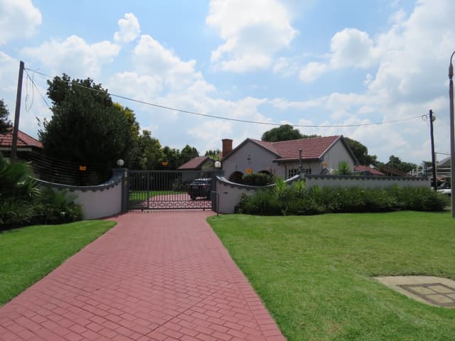 Listing photo