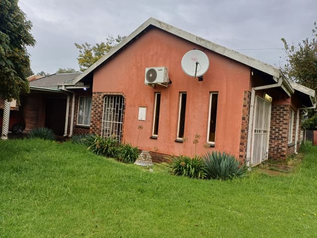 Listing photo