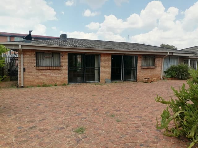 Listing photo